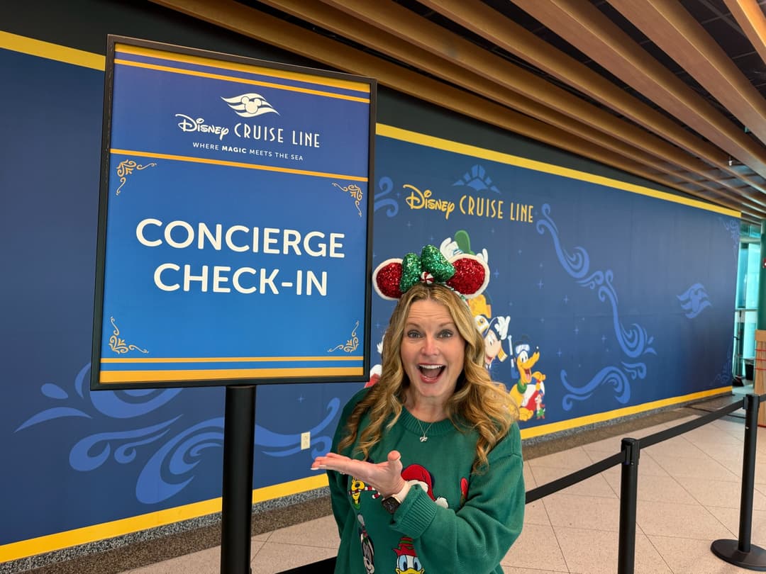Melissa at Disney Cruise Line Concierge Check-In